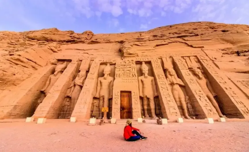 Tour to Abu Simbel Temples by Flight